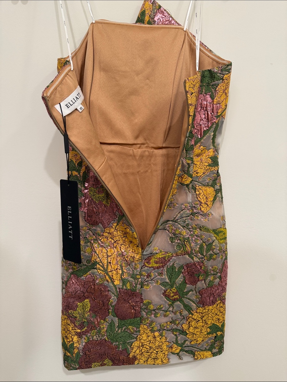 Elliatt Multicolor Strapless Dress - Picture 6 of 10